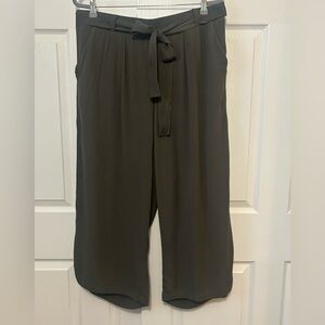 Torrid Olive Green Gauze Self Tie Elastic Cullote Pants 2x